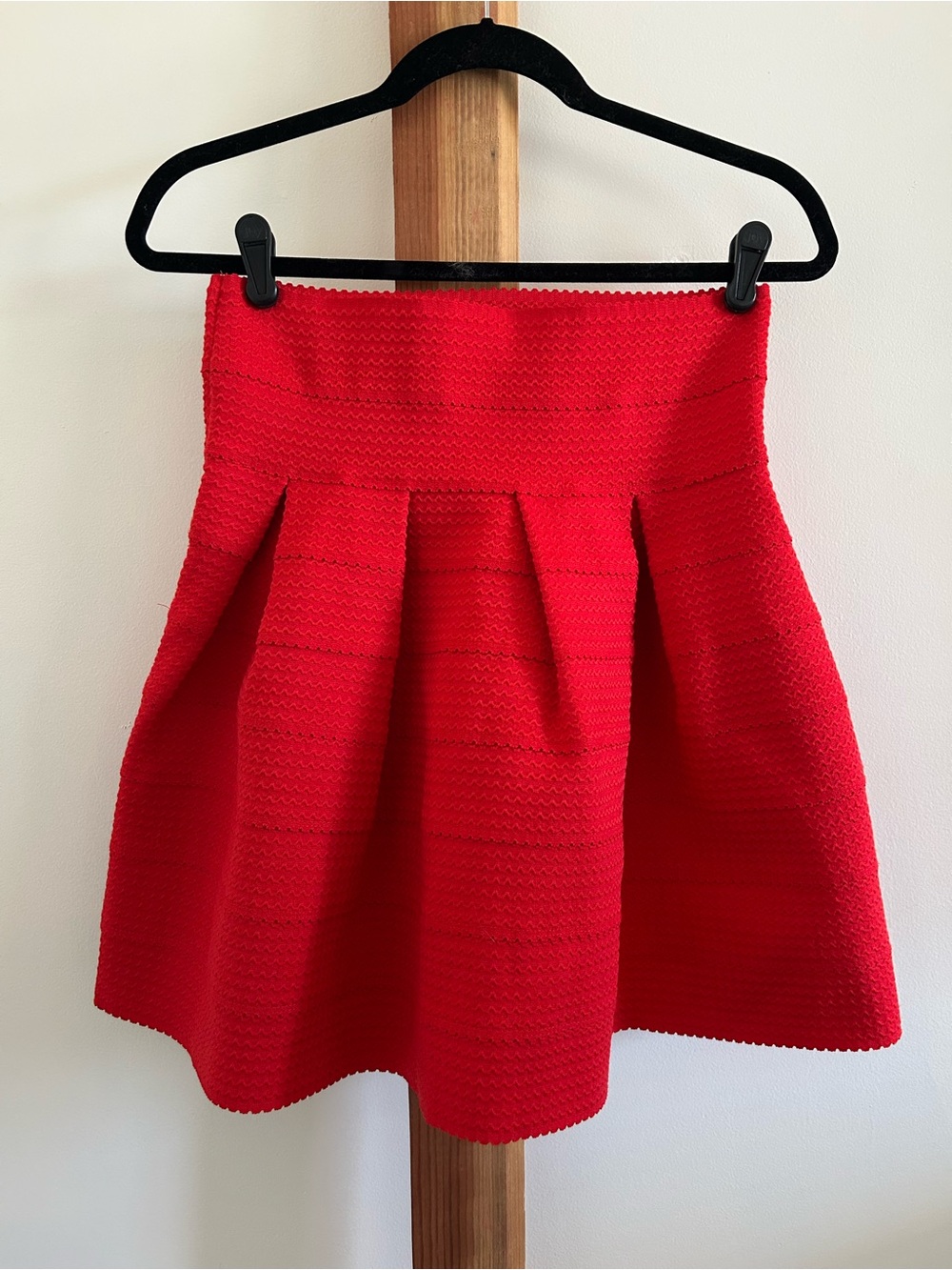 H&M Red Circle Skirt with Pleated Waist